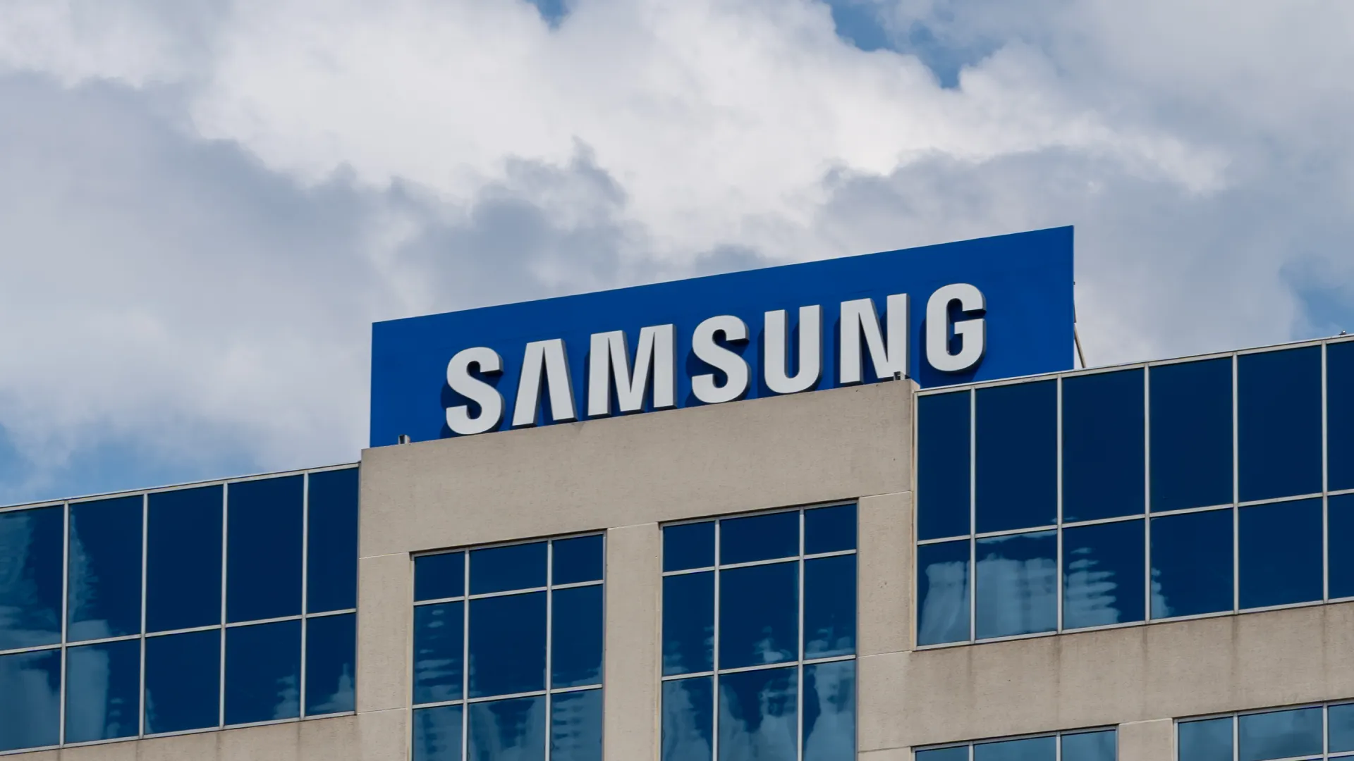 Ціни на оперативну пам'ять зростуть: Samsung продала плани до 2027 року
